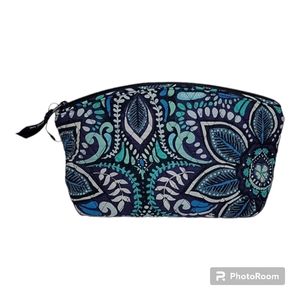 Vera Bradley Grand Travel Cosmetic Bag Blue Island Medallion NWOT